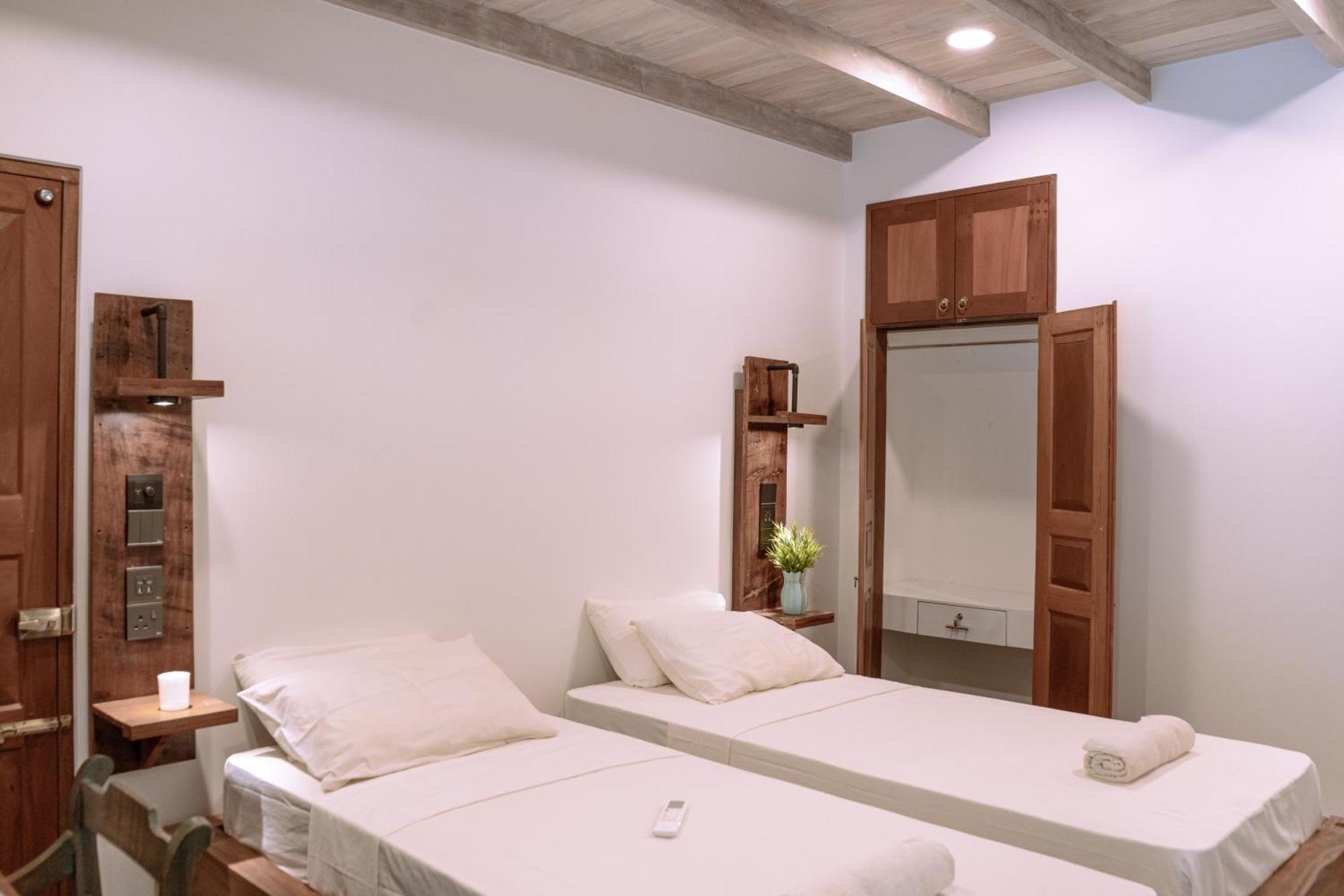 Albergue Locos Hiriketiya Dikwella Sur Exterior foto